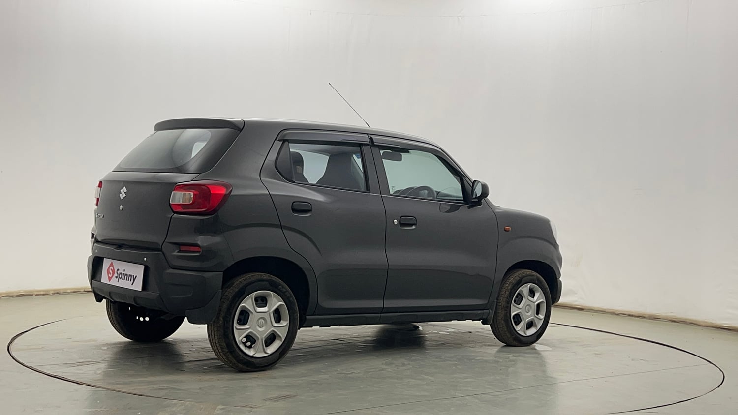 Used 2022 Maruti Suzuki S-Presso VXi (O) Petrol Manual exterior RIGHT REAR CORNER VIEW