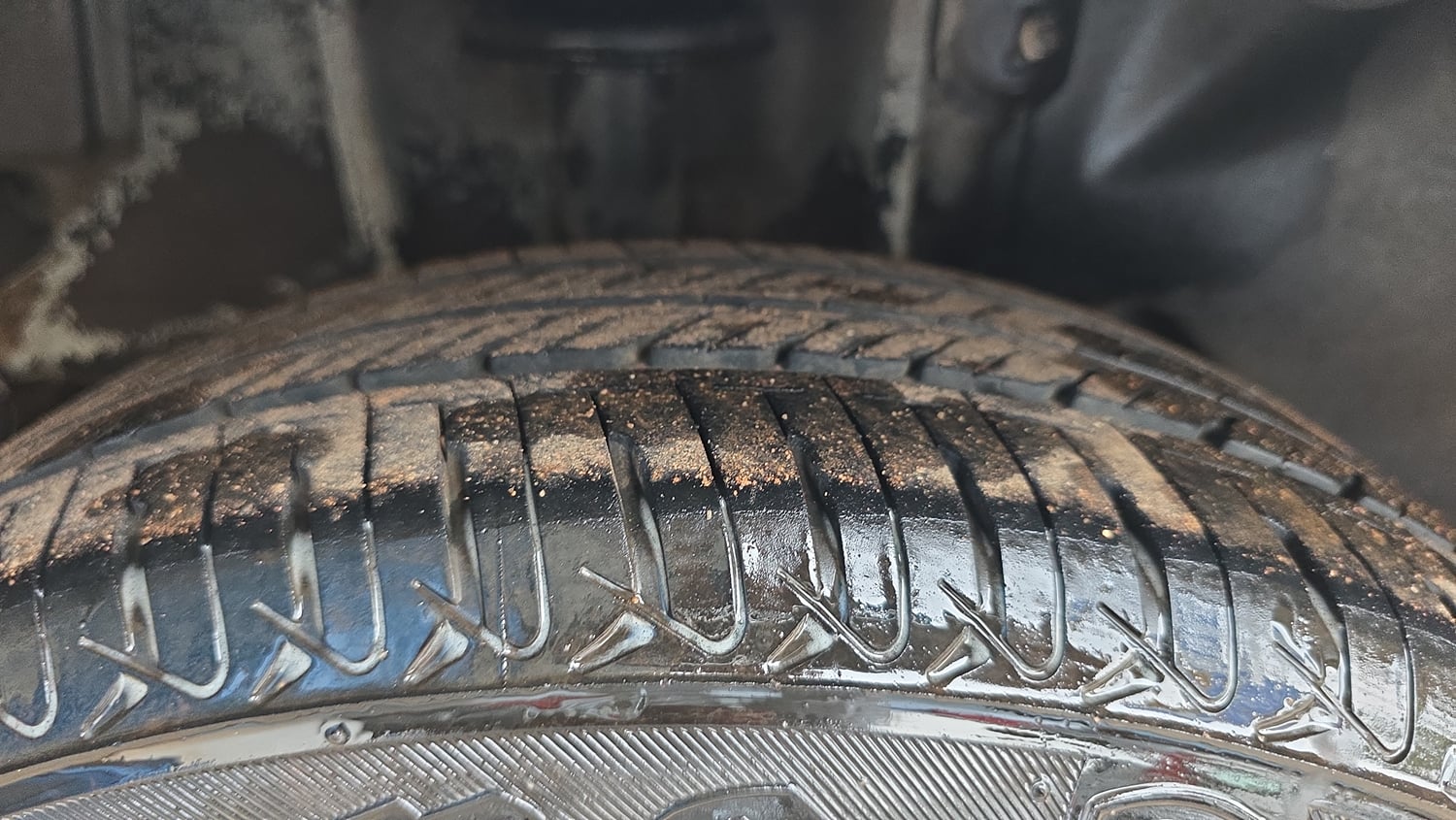 Used 2017 Tata Tiago Revotron XZ Petrol Manual tyres RIGHT REAR TYRE TREAD VIEW