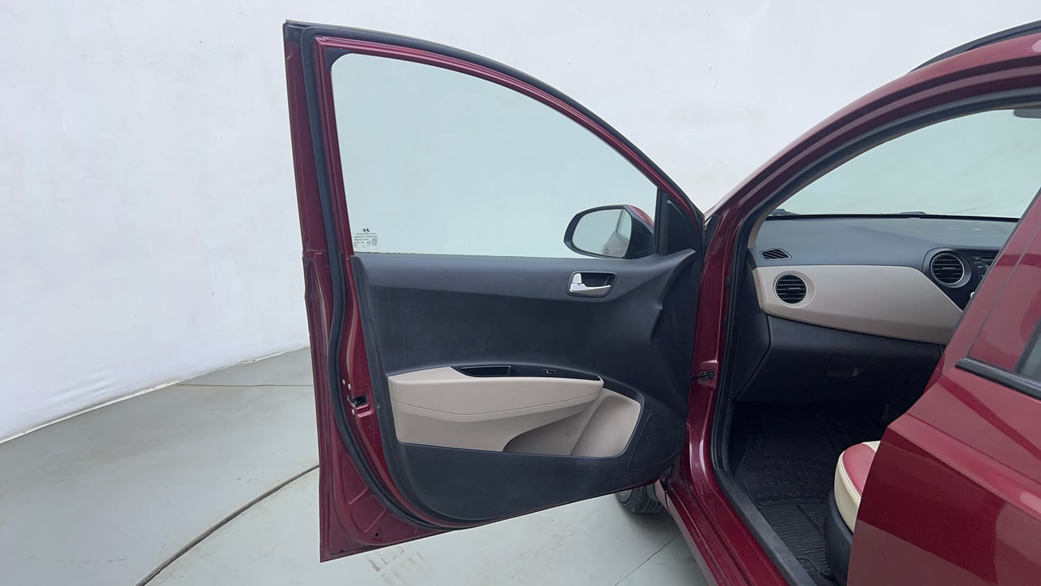 Used 2015 Hyundai Grand i10 Sportz 1.2 Kappa VTVT Petrol Manual interior LEFT FRONT DOOR OPEN VIEW