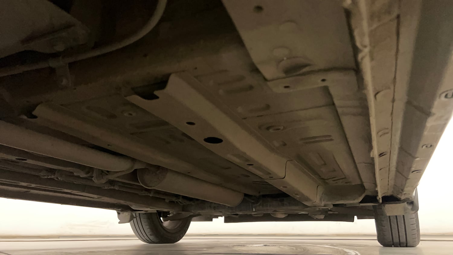 Used 2023 Tata Altroz XZ Petrol Petrol Manual extra REAR RIGHT UNDERBODY VIEW