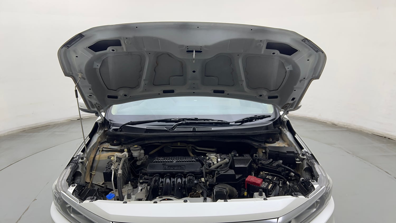 Used 2024 honda Amaze 2nd Generation VX 1.2 Petrol CVT Petrol Automatic engine ENGINE & BONNET OPEN FRONT VIEW