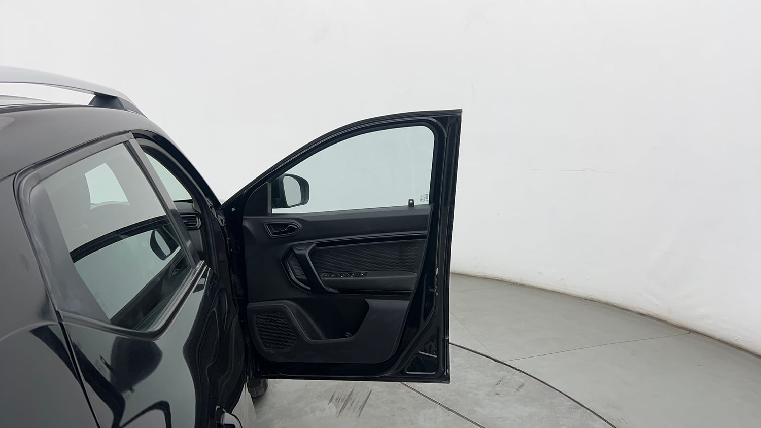 Used 2023 Renault Kiger RXZ Turbo CVT Petrol Automatic interior RIGHT FRONT DOOR OPEN VIEW