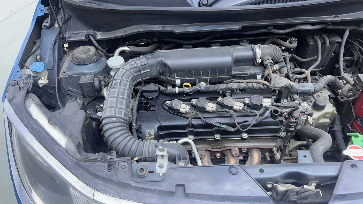 Used 2019 Maruti Suzuki Ignis [2017-2020] Zeta AMT Petrol Dual Tone Petrol Automatic engine ENGINE RIGHT SIDE VIEW