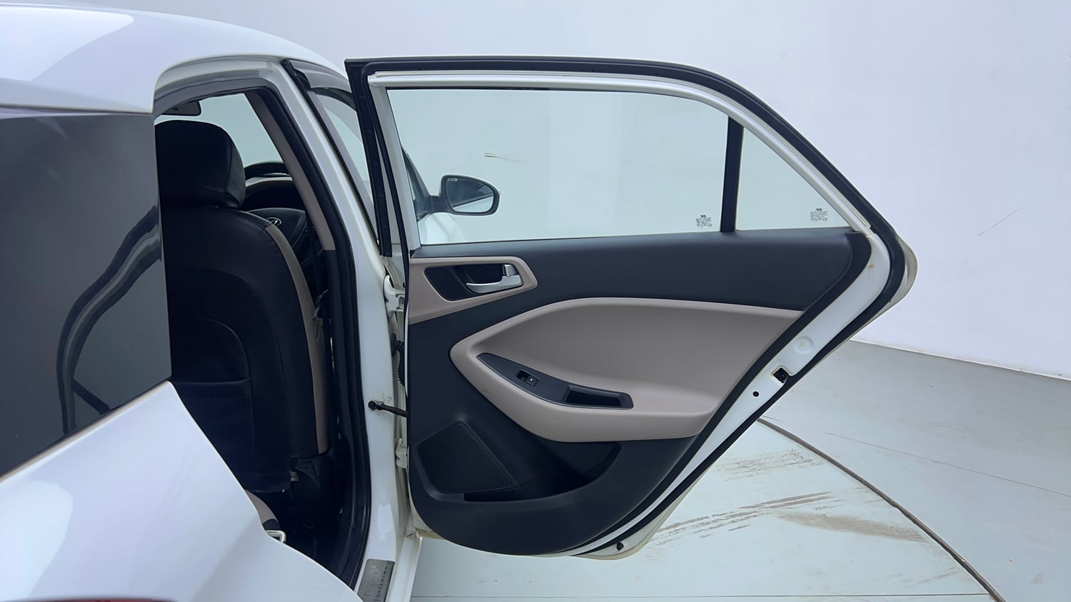 Used 2019 Hyundai Elite i20 Sportz Plus 1.2 Petrol Manual interior RIGHT REAR DOOR OPEN VIEW