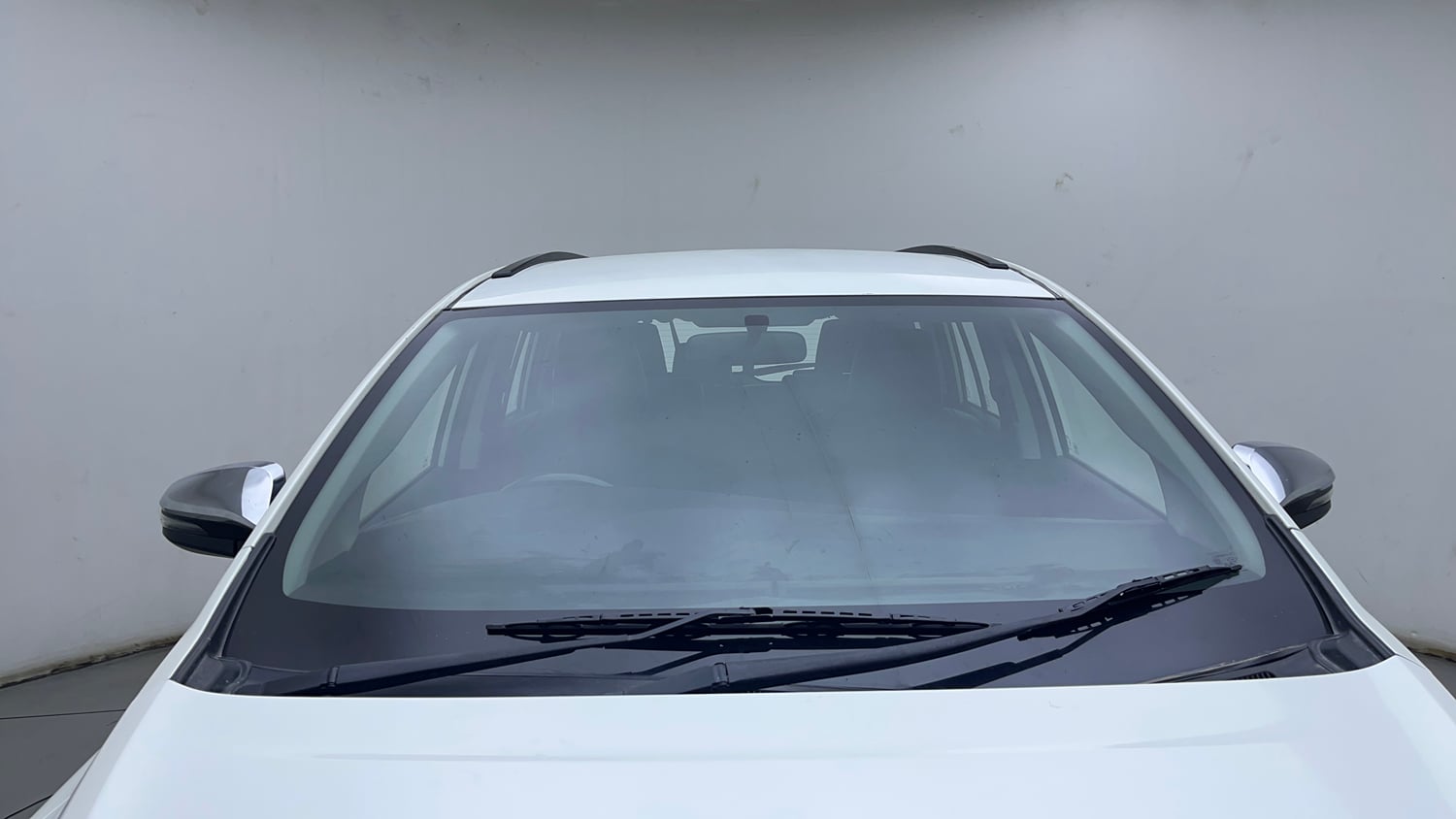 Used 2019 Toyota Innova Crysta Touring Sport Diesel AT Diesel Automatic exterior FRONT WINDSHIELD VIEW