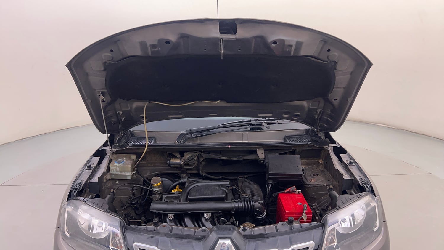 Used 2018 Renault Kwid CLIMBER 1.0 AMT Petrol Automatic engine ENGINE & BONNET OPEN FRONT VIEW