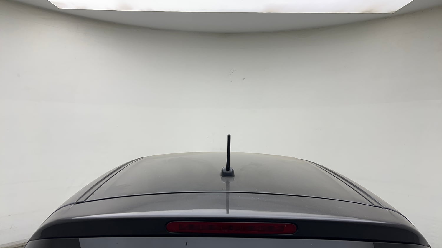 Used 2015 Maruti Suzuki Swift VXi Petrol Manual exterior EXTERIOR ROOF VIEW