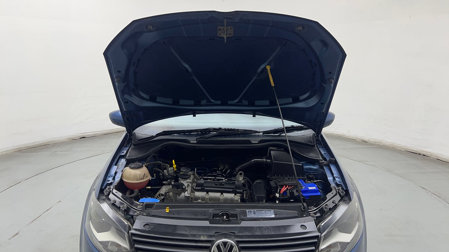 Used 2017 Volkswagen Polo Comfortline 1.2L (P) Petrol Manual engine ENGINE & BONNET OPEN FRONT VIEW