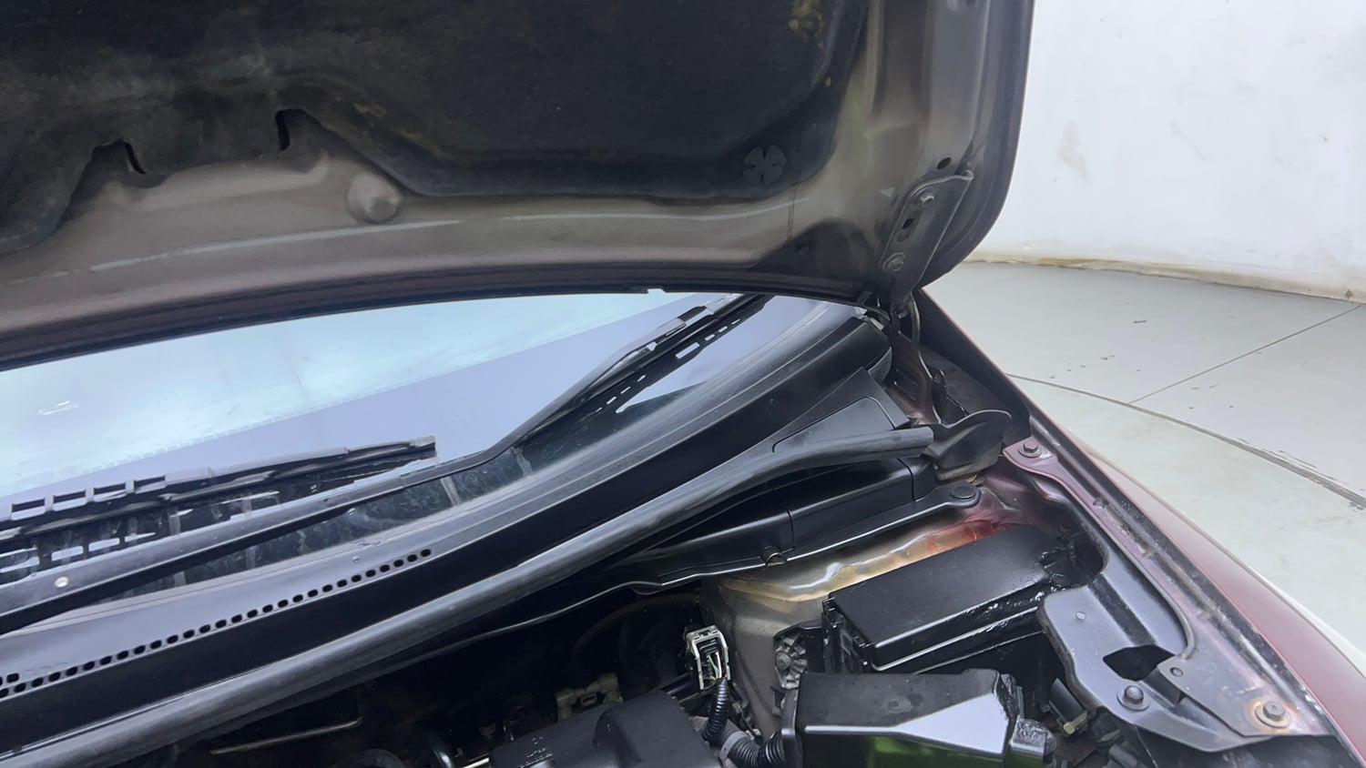 Used 2016 Honda Jazz V Petrol Petrol Manual engine ENGINE LEFT SIDE HINGE & APRON VIEW
