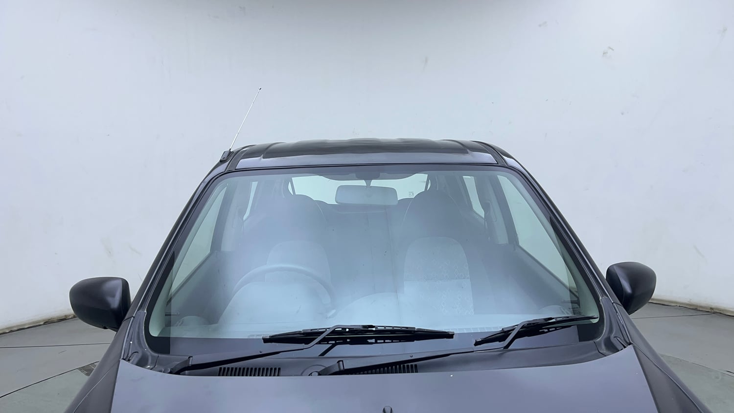 Used 2019 Maruti Suzuki Alto 800 VXi (O) Petrol Manual exterior FRONT WINDSHIELD VIEW