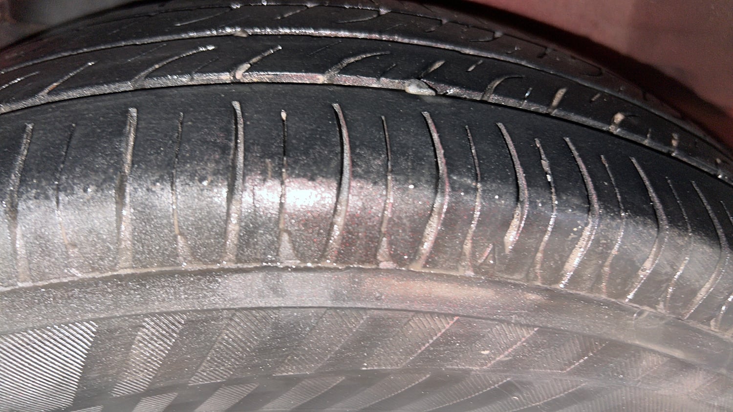 Used 2012 Hyundai i10 Magna 1.2 Kappa2 Petrol Manual tyres LEFT REAR TYRE TREAD VIEW