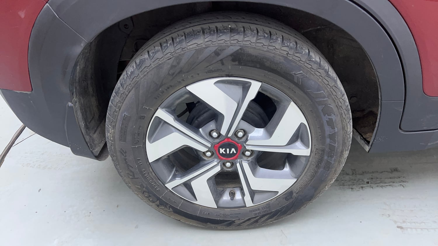 Used 2020 Kia Sonet GTX Plus 1.5 Diesel Manual tyres RIGHT REAR TYRE RIM VIEW