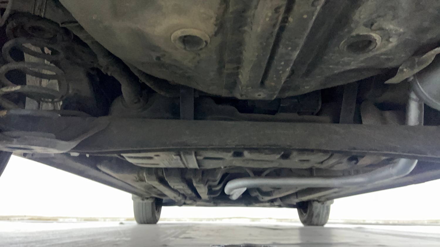 Used 2017 Hyundai Elite i20 Sportz 1.2 Petrol Manual extra REAR UNDERBODY VIEW (TAKEN FROM REAR)