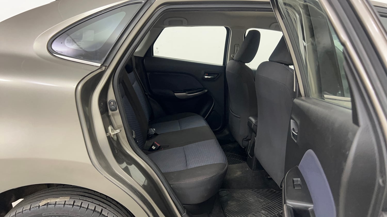 Used 2020 Maruti Suzuki Baleno Zeta Petrol Manual interior RIGHT SIDE REAR DOOR CABIN VIEW