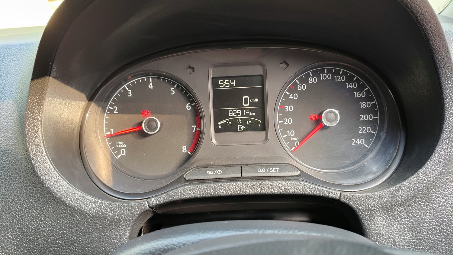 Used 2019 Volkswagen Polo Comfortline 1.0L (P) Petrol Manual interior CLUSTERMETER VIEW