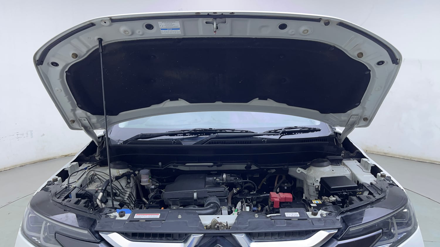 Used 2023 Maruti Suzuki Brezza ZXi Plus Petrol Manual engine ENGINE & BONNET OPEN FRONT VIEW