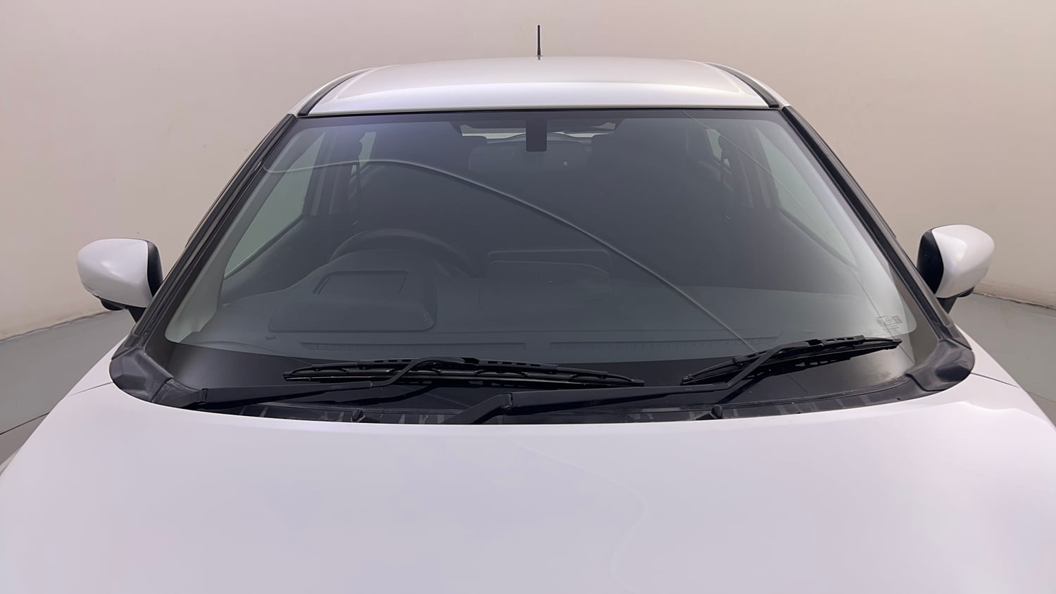 Used 2023 Maruti Suzuki Baleno Alpha AGS Petrol Automatic exterior FRONT WINDSHIELD VIEW