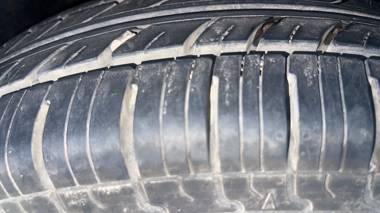 Used 2013 Maruti Suzuki Swift VXi Petrol Manual tyres LEFT REAR TYRE TREAD VIEW