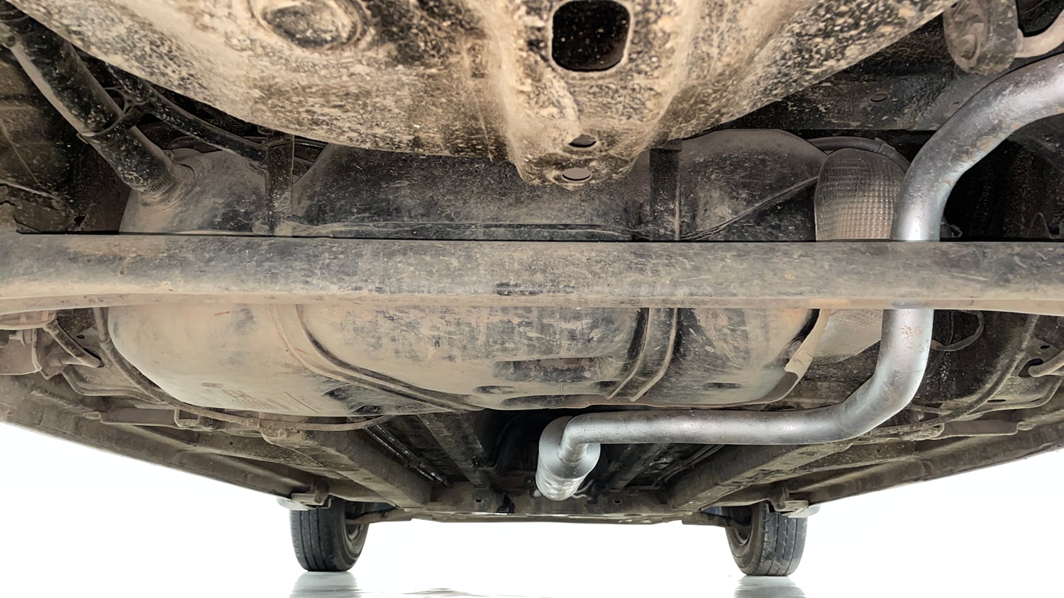 Used 2012 Maruti Suzuki Swift VXi Petrol Manual extra REAR UNDERBODY VIEW (TAKEN FROM REAR)