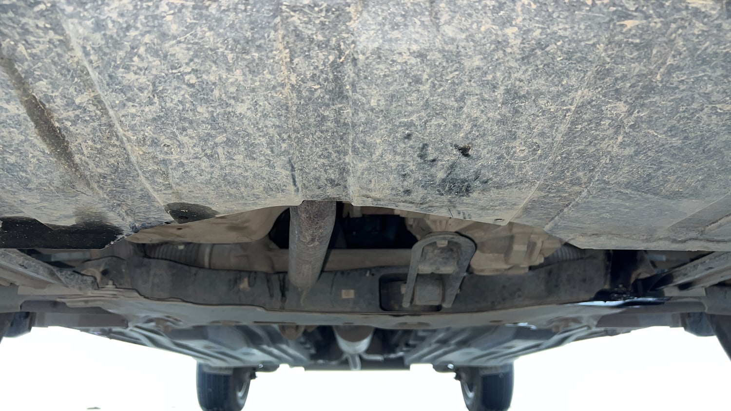 Used 2023 Maruti Suzuki Brezza Zxi Dual Tone Petrol Manual extra FRONT LEFT UNDERBODY VIEW