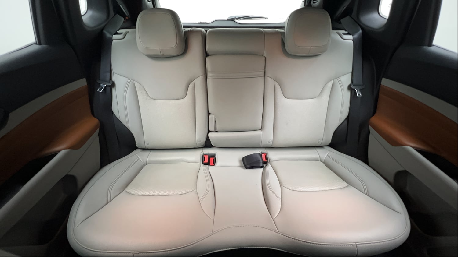 Used 2024 Jeep Compass Limited (O) 2.0 Diesel Diesel Manual interior REAR SEAT CONDITION VIEW
