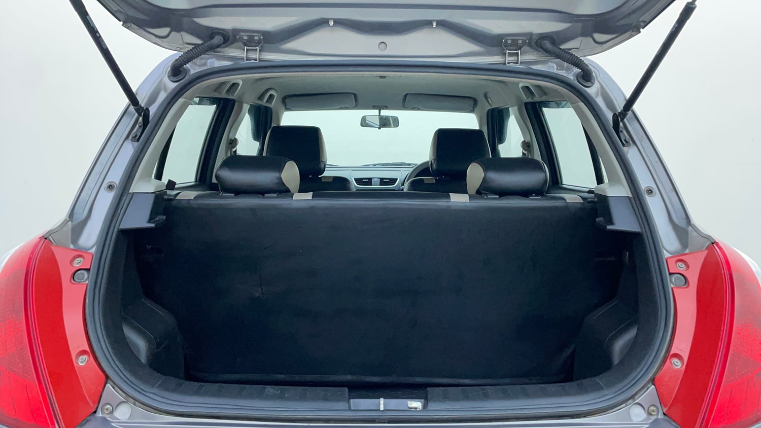 Used 2012 Maruti Suzuki Swift VXi Petrol Manual interior DICKY INSIDE VIEW
