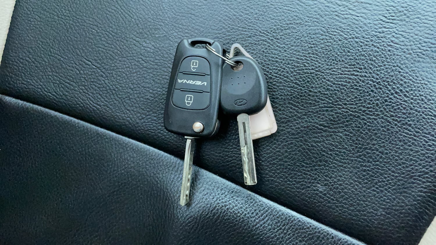 Used 2013 Hyundai Verna Fluidic 1.6 CRDi SX Diesel Manual extra CAR KEY VIEW