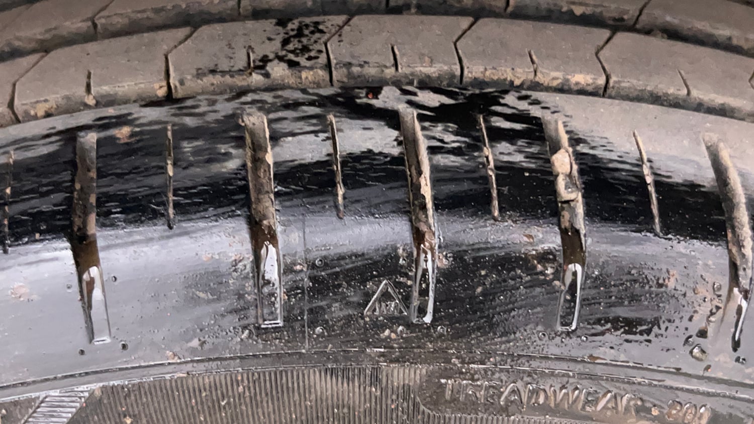 Used 2023 Toyota Glanza V AMT Petrol Automatic tyres LEFT REAR TYRE TREAD VIEW