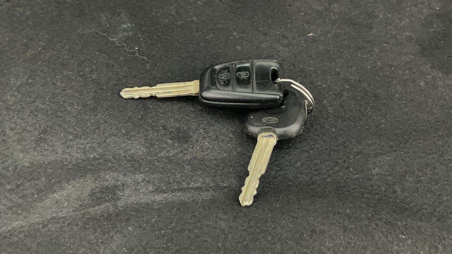 Used 2017 Hyundai Grand i10 Sportz 1.2 Kappa VTVT Petrol Manual extra CAR KEY VIEW