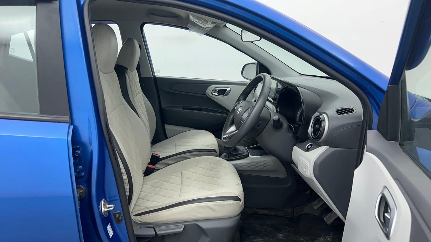 Used 2020 Hyundai Grand i10 Nios Asta 1.2 Kappa VTVT Petrol Manual interior RIGHT SIDE FRONT DOOR CABIN VIEW
