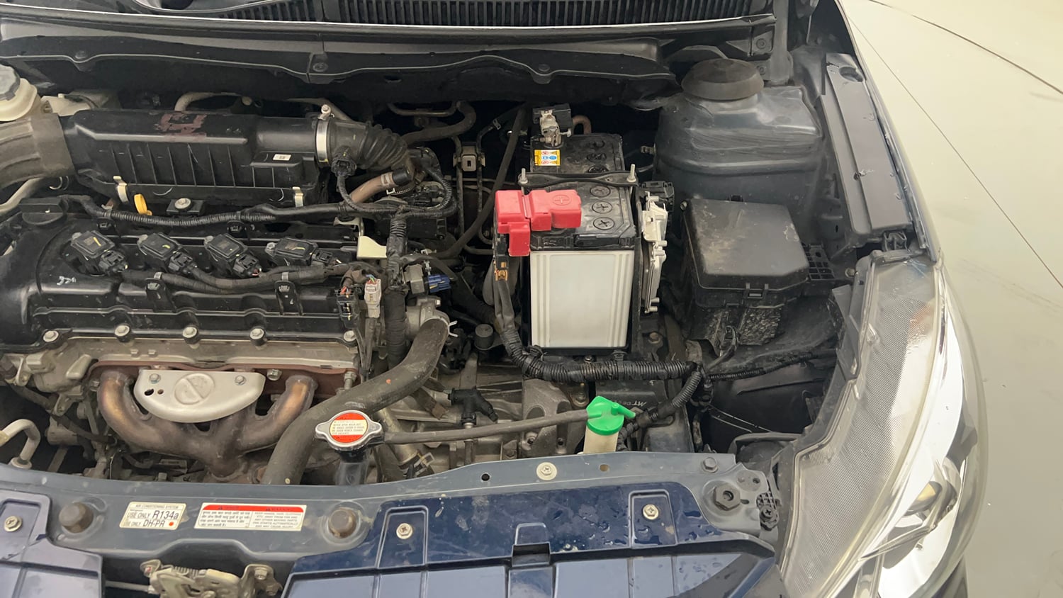 Used 2022 Maruti Suzuki Ciaz Delta 1.5 Petrol Manual engine ENGINE LEFT SIDE VIEW