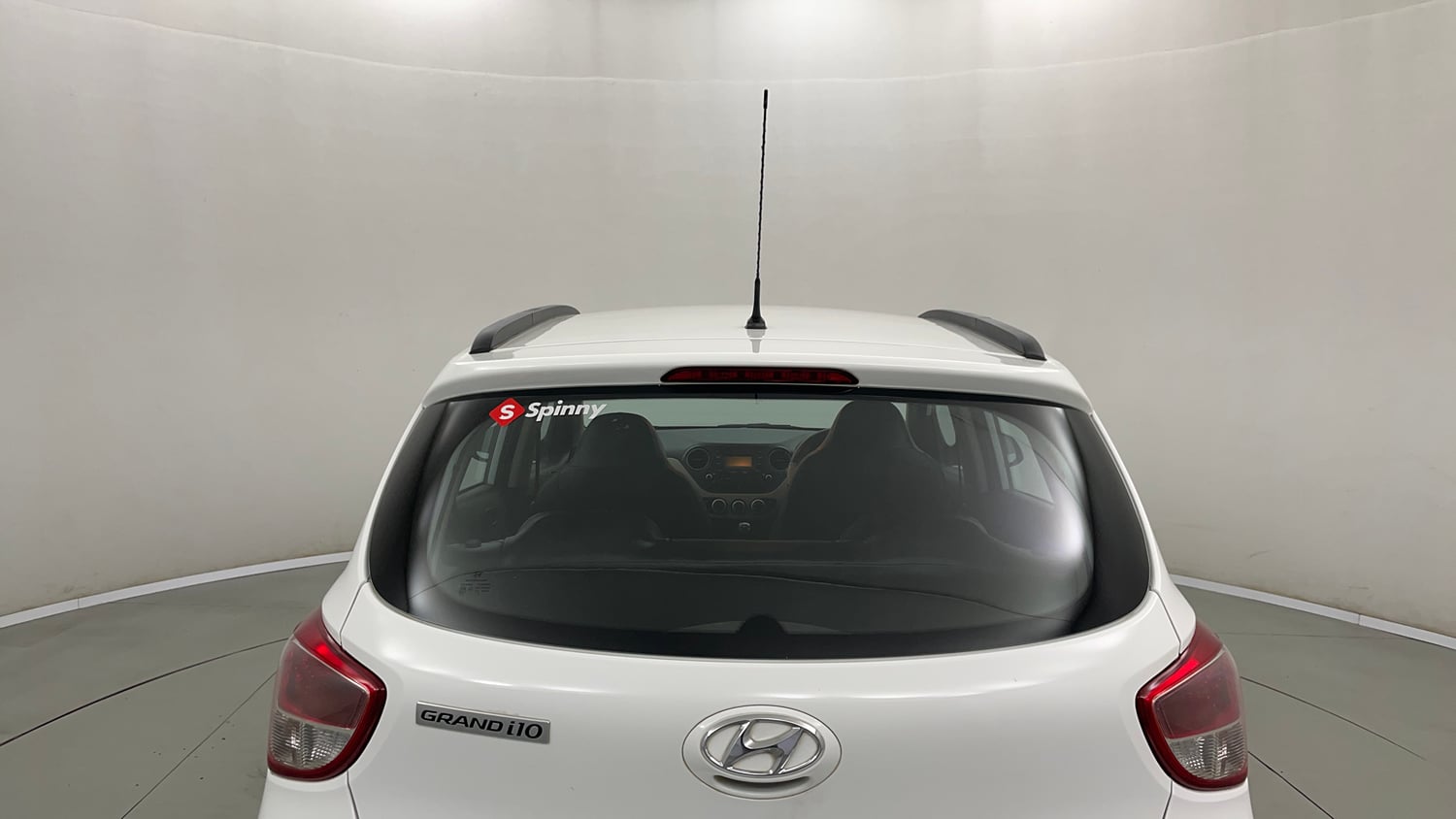 Used 2019 Hyundai Grand i10 Magna 1.2 Kappa VTVT Petrol Manual exterior BACK WINDSHIELD VIEW