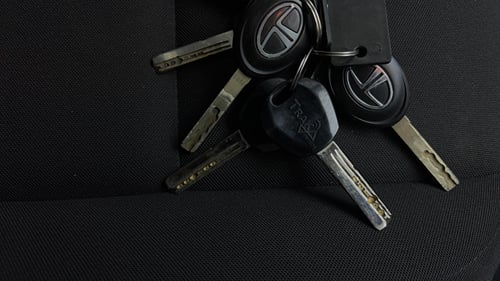 Used 2024 Tata Punch Pure MT Petrol Manual extra CAR KEY VIEW