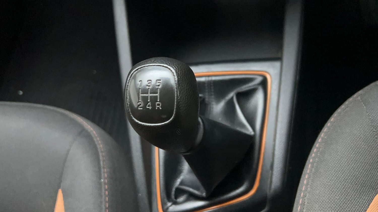 Used 2016 Hyundai i20 Active 1.2 S Petrol Manual interior GEAR  KNOB VIEW
