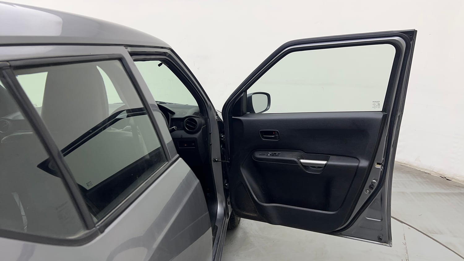 Used 2021 Maruti Suzuki Ignis Sigma 1.2 MT Petrol Manual interior RIGHT FRONT DOOR OPEN VIEW