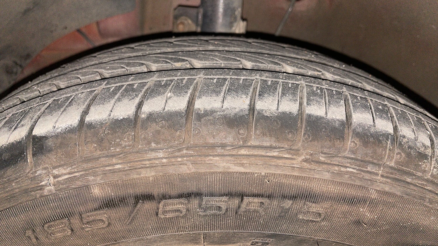 Used 2017 Maruti Suzuki Dzire ZXi AMT Petrol Automatic tyres LEFT FRONT TYRE TREAD VIEW