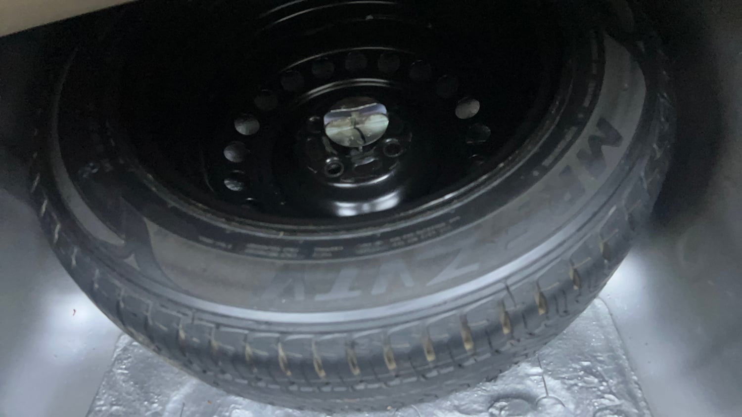 Used 2014 Honda City VX CVT Petrol Automatic tyres SPARE TYRE VIEW