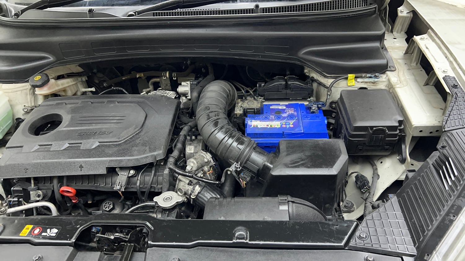 Used 2022 Hyundai Alcazar Prestige Exe (O) 7 STR 1.5 Diesel AT Diesel Automatic engine ENGINE LEFT SIDE VIEW