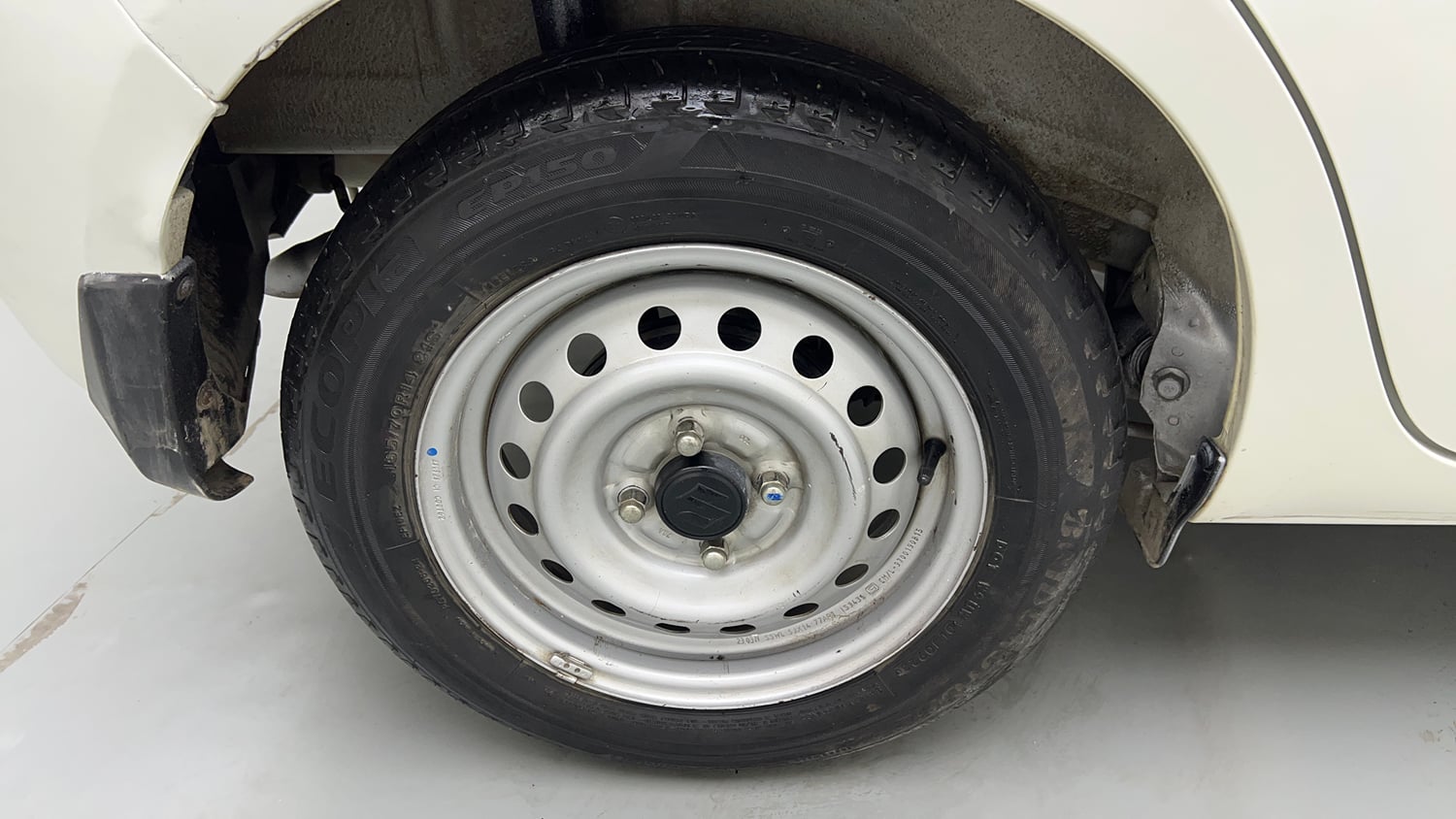 Used 2023 Maruti Suzuki Celerio LXi Petrol Manual tyres RIGHT REAR TYRE RIM VIEW
