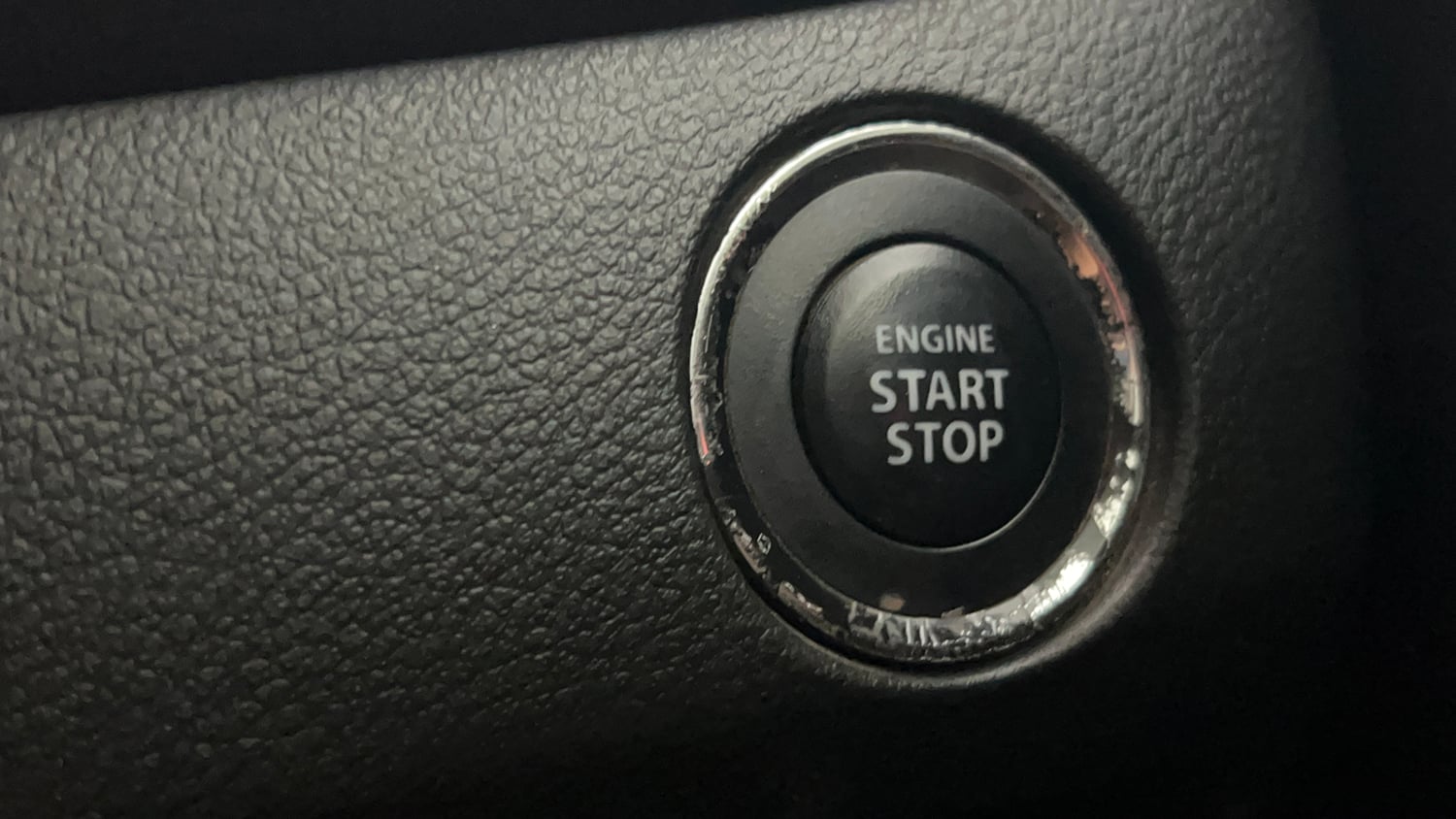 Used 2018 Maruti Suzuki Baleno Zeta 1.2 AT Petrol Automatic top_features Keyless start