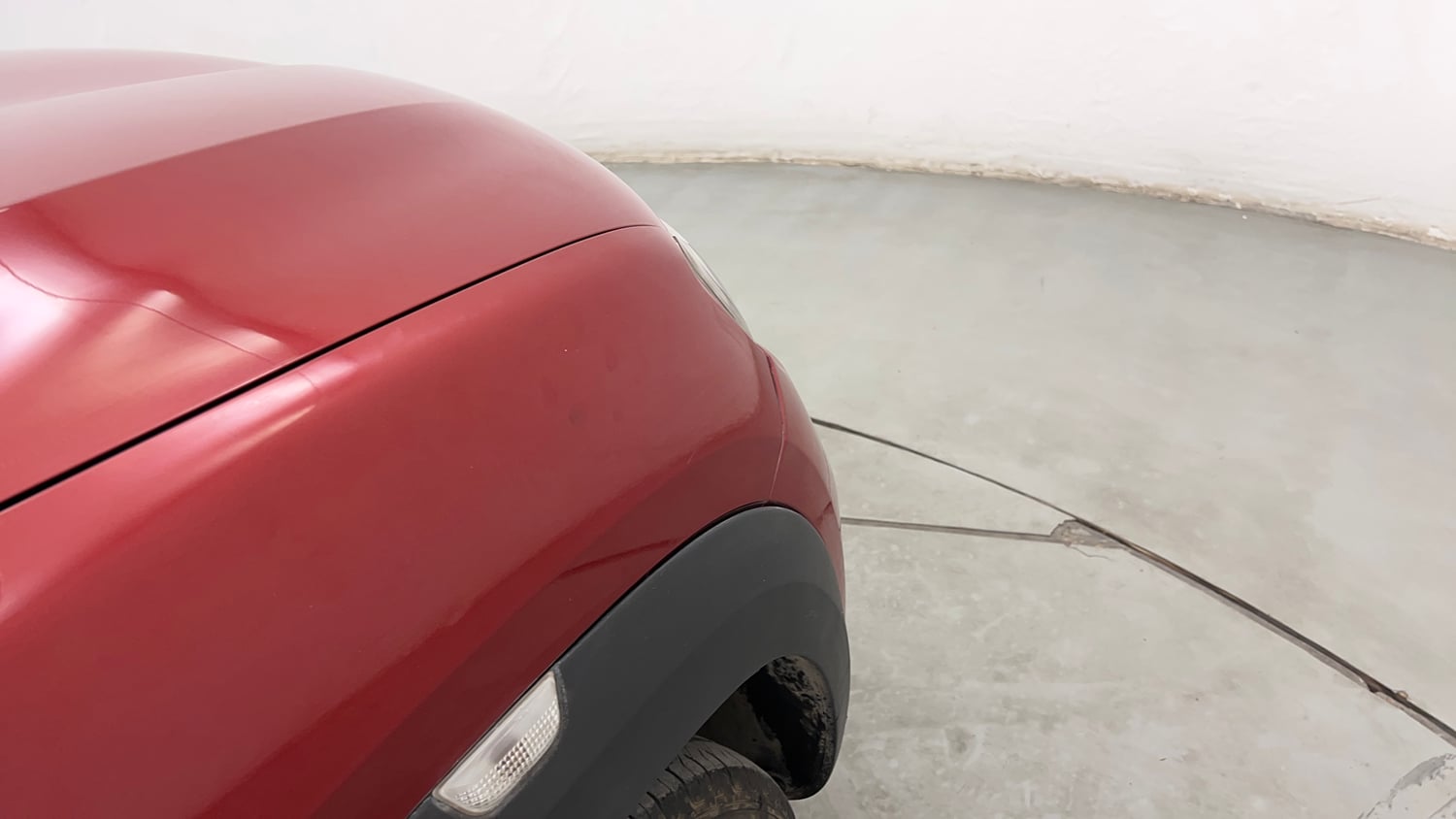 Used 2016 Renault Kwid RXT Petrol Manual dents MINOR SCRATCH