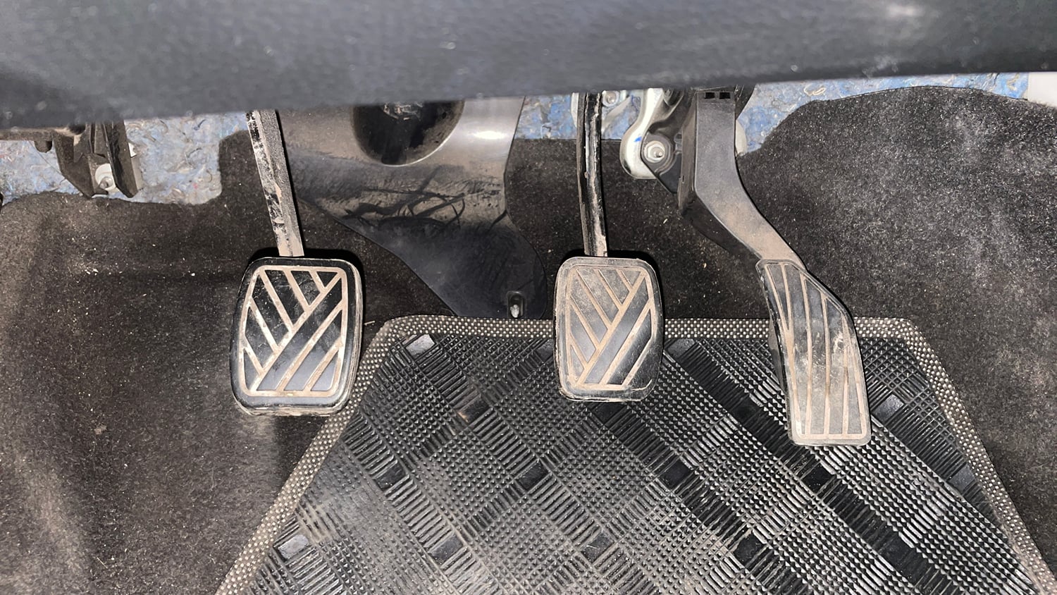 Used 2012 Maruti Suzuki Swift VXi Petrol Manual interior PEDALS VIEW
