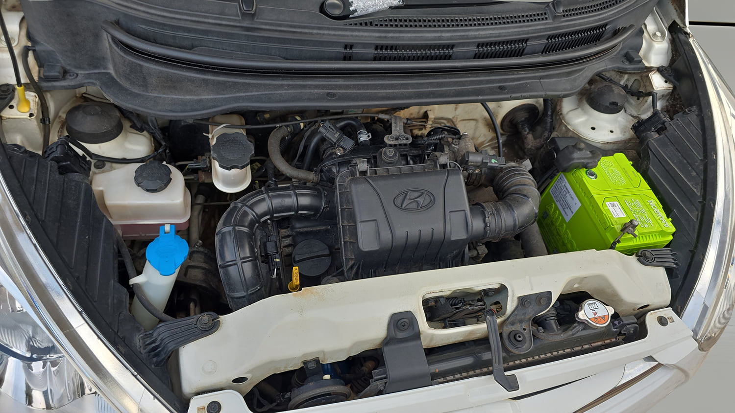 Used 2014 Hyundai Eon Era + Petrol Manual engine ENGINE RIGHT SIDE VIEW