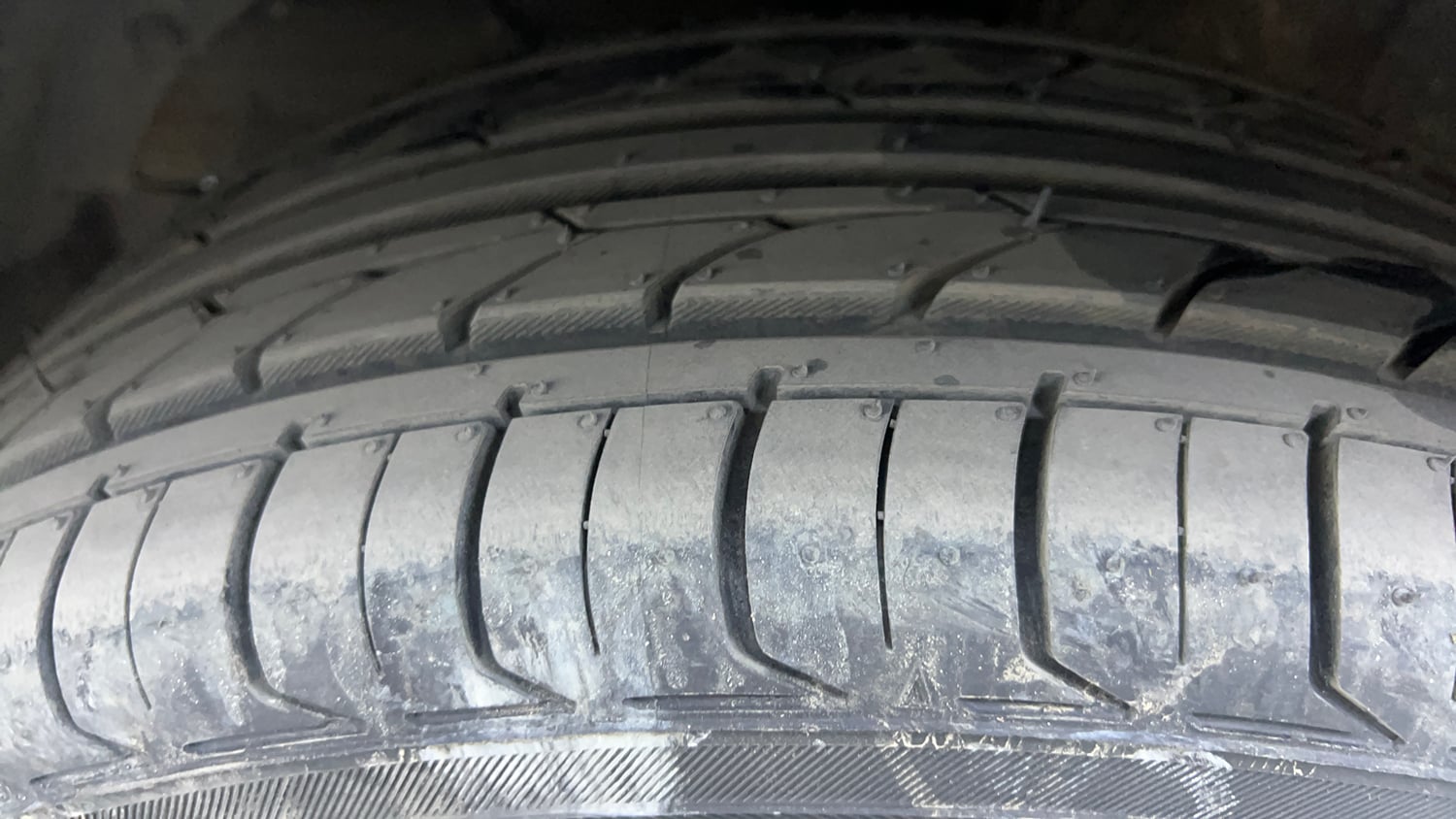 Used 2021 Maruti Suzuki Baleno Zeta Petrol Manual tyres LEFT FRONT TYRE TREAD VIEW