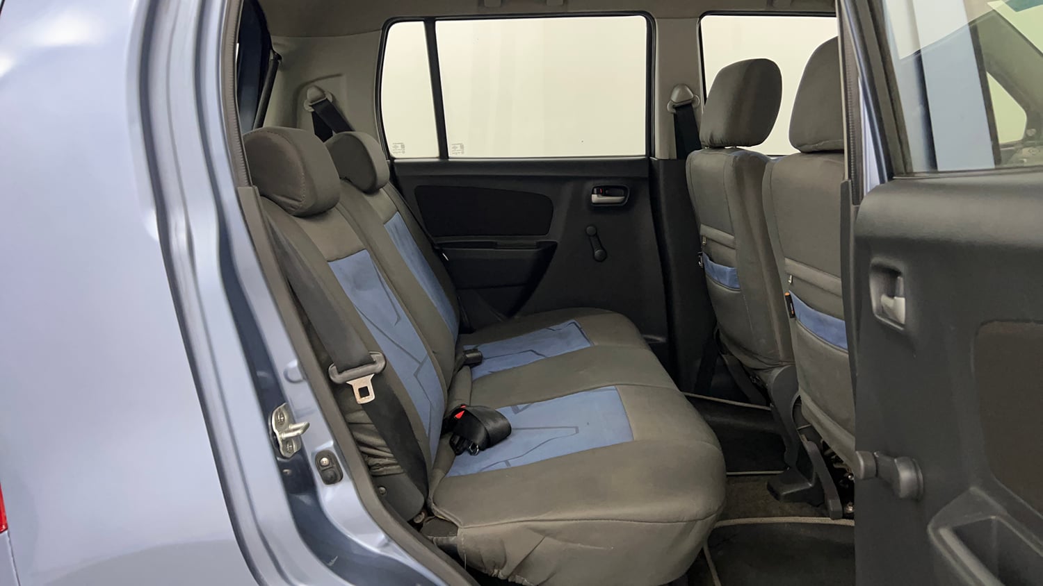 Used 2012 Maruti Suzuki Wagon R LXi Petrol Manual interior RIGHT SIDE REAR DOOR CABIN VIEW