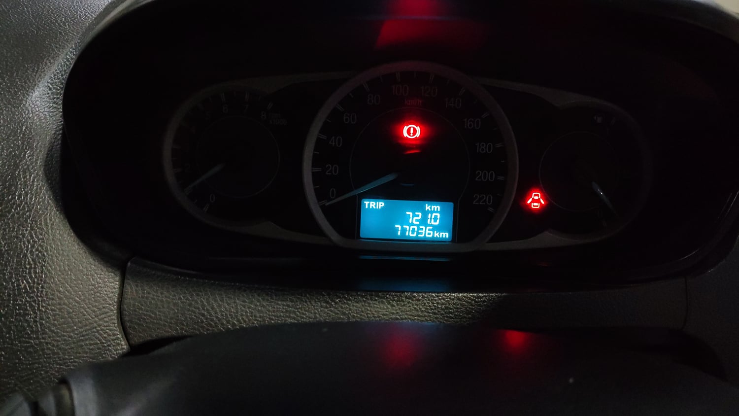 Used 2016 Ford Figo Aspire Titanium 1.2 Ti-VCT Petrol Manual interior CLUSTERMETER VIEW