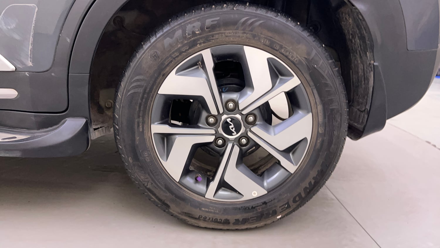 Used 2023 Kia Sonet HTX 1.0 Turbo Petrol DCT Petrol Automatic tyres LEFT REAR TYRE RIM VIEW