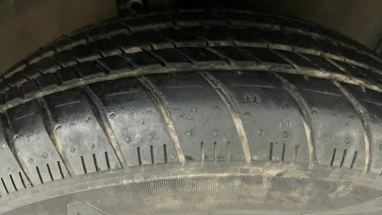 Used 2021 Maruti Suzuki Celerio X Zxi Petrol Manual tyres RIGHT FRONT TYRE TREAD VIEW