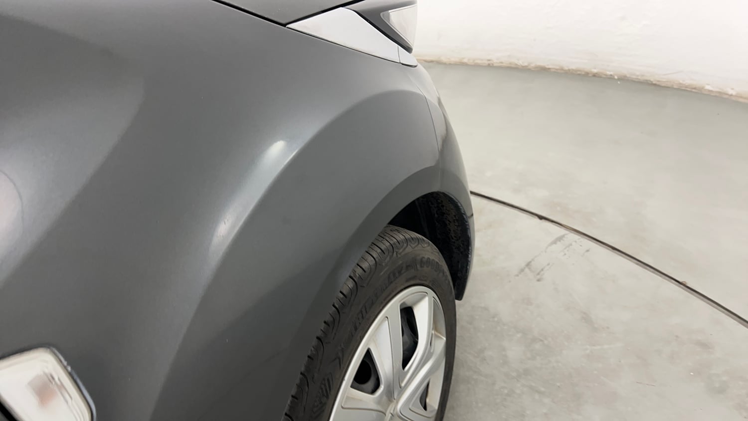 Used 2022 Tata Altroz XTA Petrol Petrol Automatic dents MINOR DENT