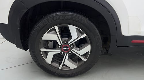 Used 2023 Kia Sonet GTX Plus 1.0 DCT Petrol Automatic tyres RIGHT REAR TYRE RIM VIEW